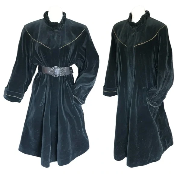 v i n t a g e :: Romantic Soft Velvet Longline Buttoned Coat - Picture 10 of 14